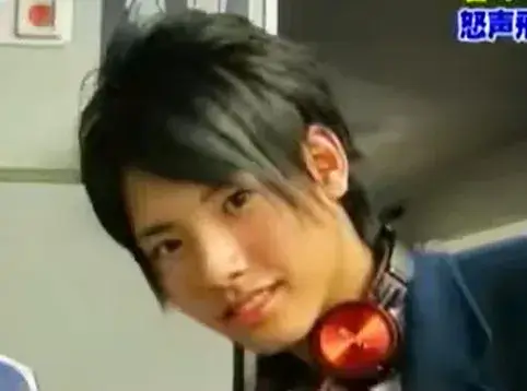 弟に似てる友いわれる赤楚衛二