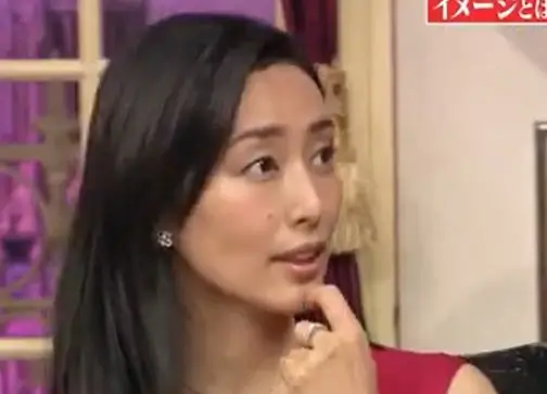 結婚や子供について話す木村多江