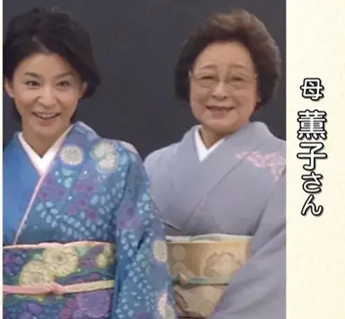 高嶋家の家系図について高嶋ちさ子と母の画像