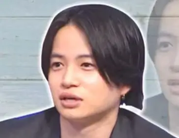 母の年齢や非公開の写真について話す菊池風磨