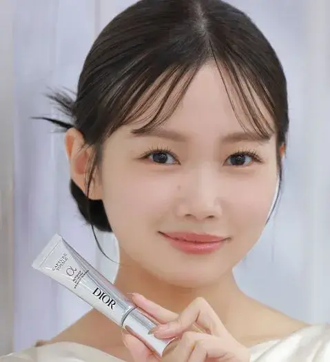 年齢について話す水越みさと