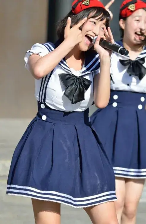 榎原依那の稲田ひより時代のアイドルの経歴