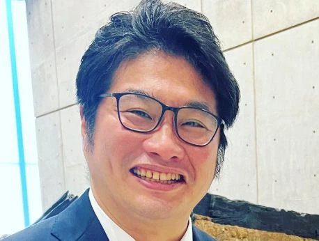 松尾諭の奥さんは宮古島出身の一般女性｜馴れ初めと下積みを支えた結婚