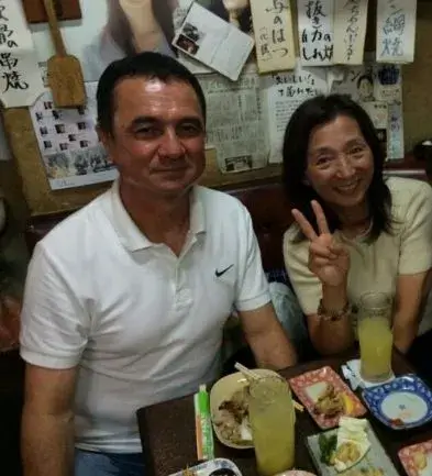 満島真之介と満島ひかりの両親のツーショット写真