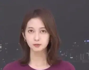 佐々木舞音さんの真剣な表情が、結婚に対する真面目な姿勢を感じさせるニュース番組での一幕